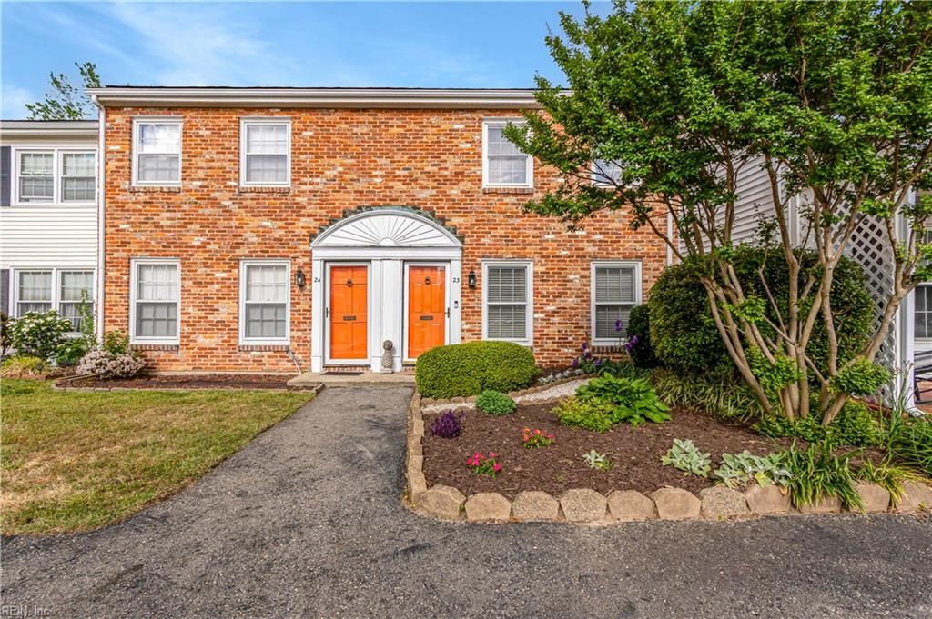 Photo of 23 Towne Square Drive, Newport News, VA 23607 (MLS # 10630919)