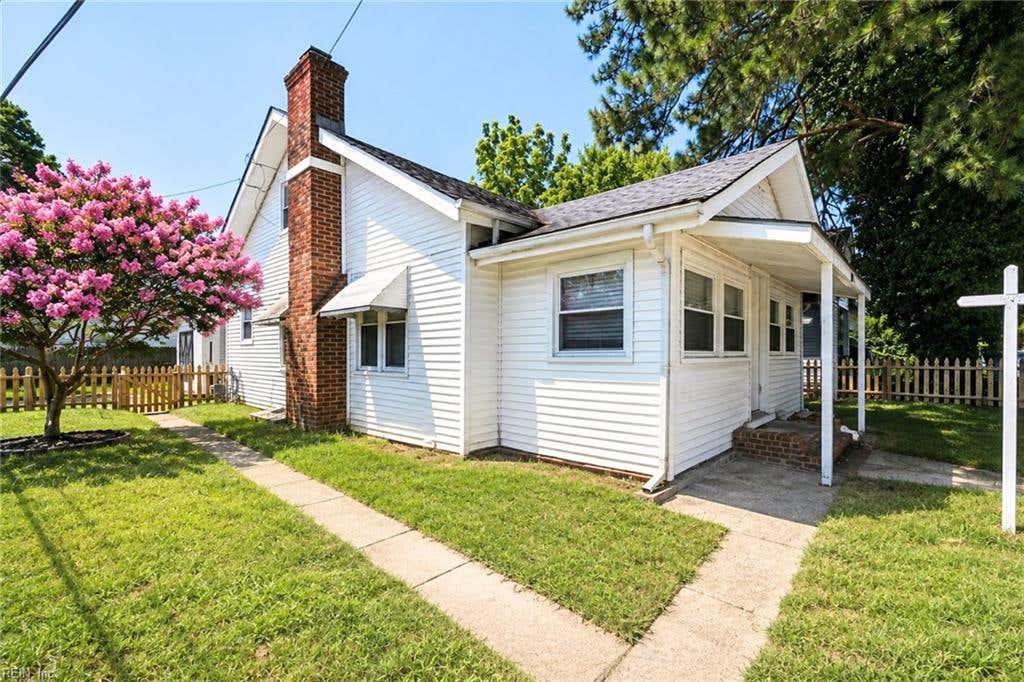 Photo of 1045 Green Street, Norfolk, VA 23513 (MLS # 10648000)