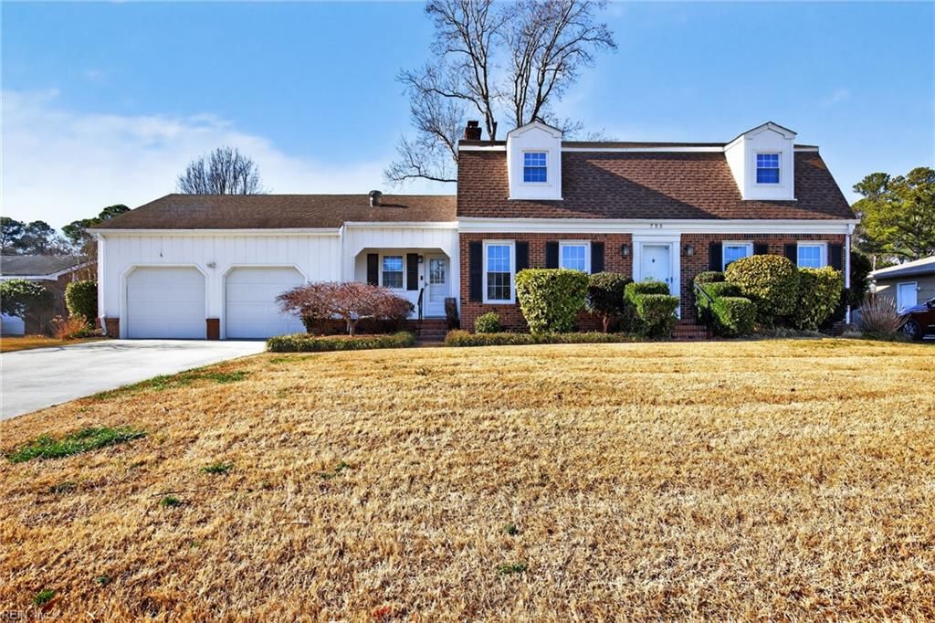 Photo of 725 Earl Of Chesterfield Court, Virginia Beach, VA 23454 (MLS # 10616980)