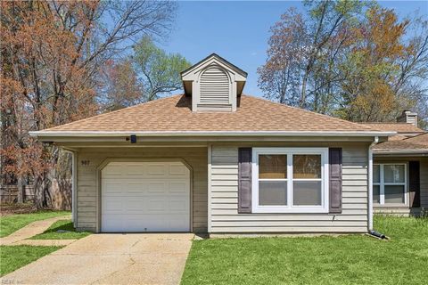 Photo of 907 Woodcreek Drive, Newport News, VA 23608 (MLS # 10627514)