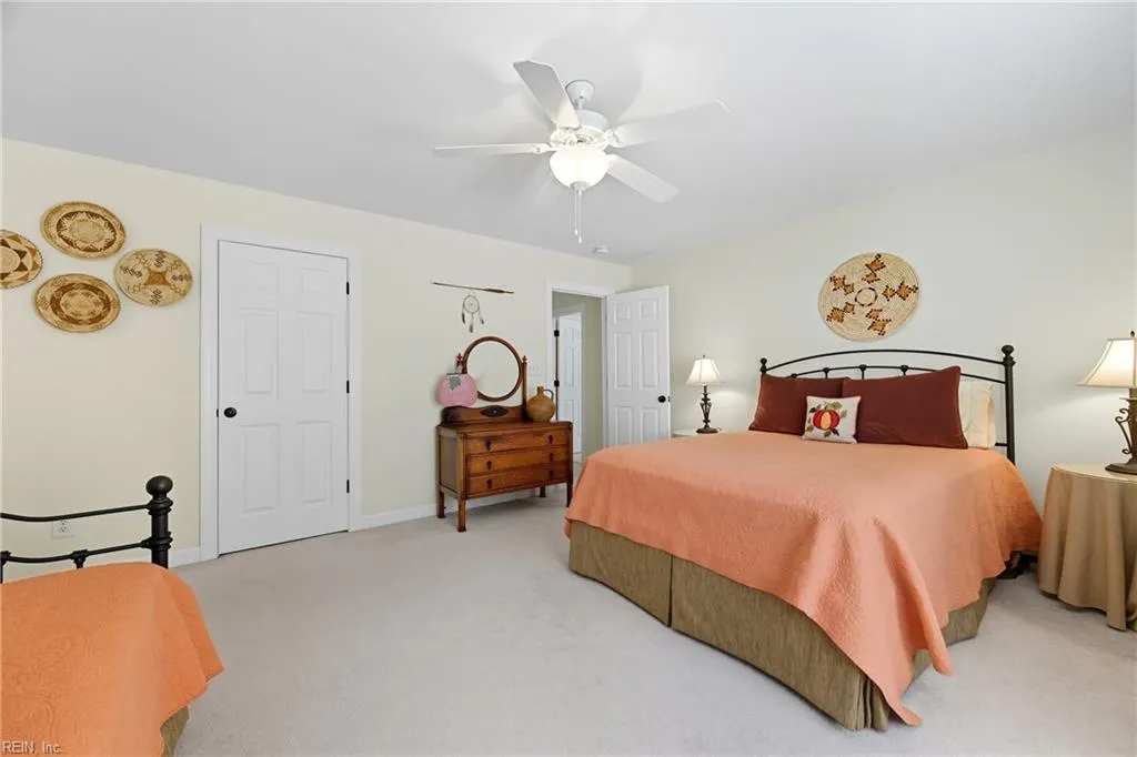 Smithfield, Virginia 23430, United States, 5 Bedrooms Bedrooms, ,4 BathroomsBathrooms,Residential,Active,216613