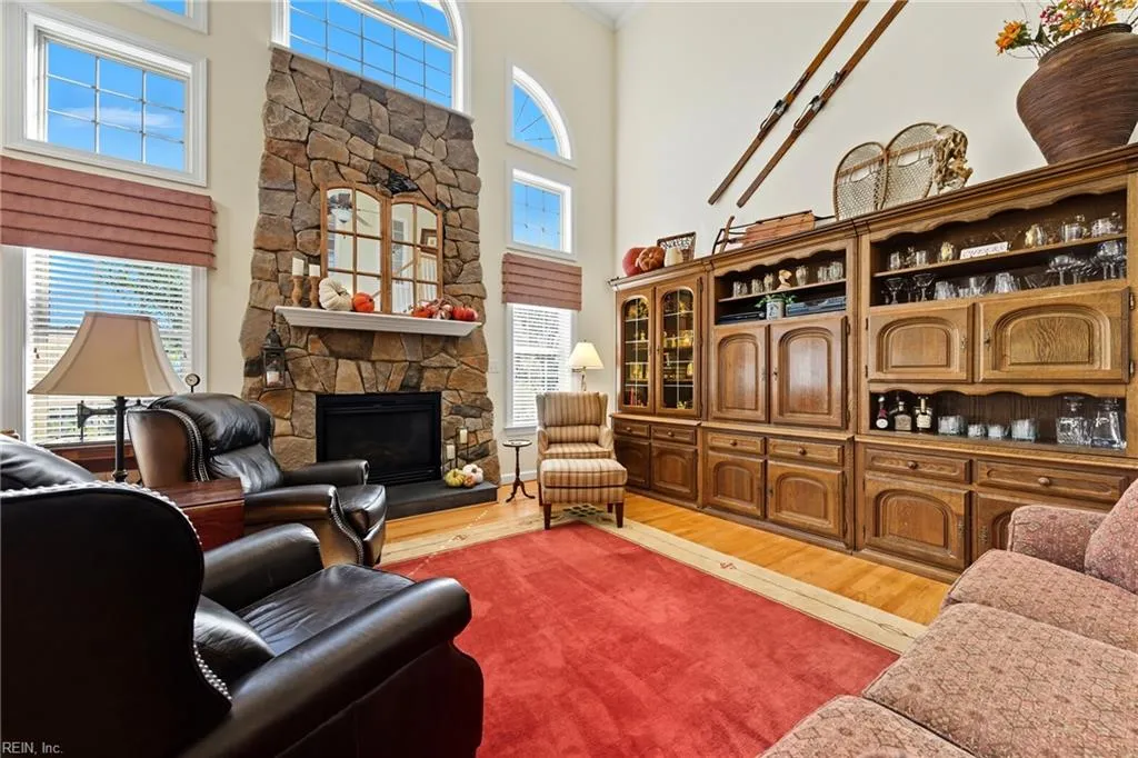 Smithfield, Virginia 23430, United States, 5 Bedrooms Bedrooms, ,4 BathroomsBathrooms,Residential,Active,216613