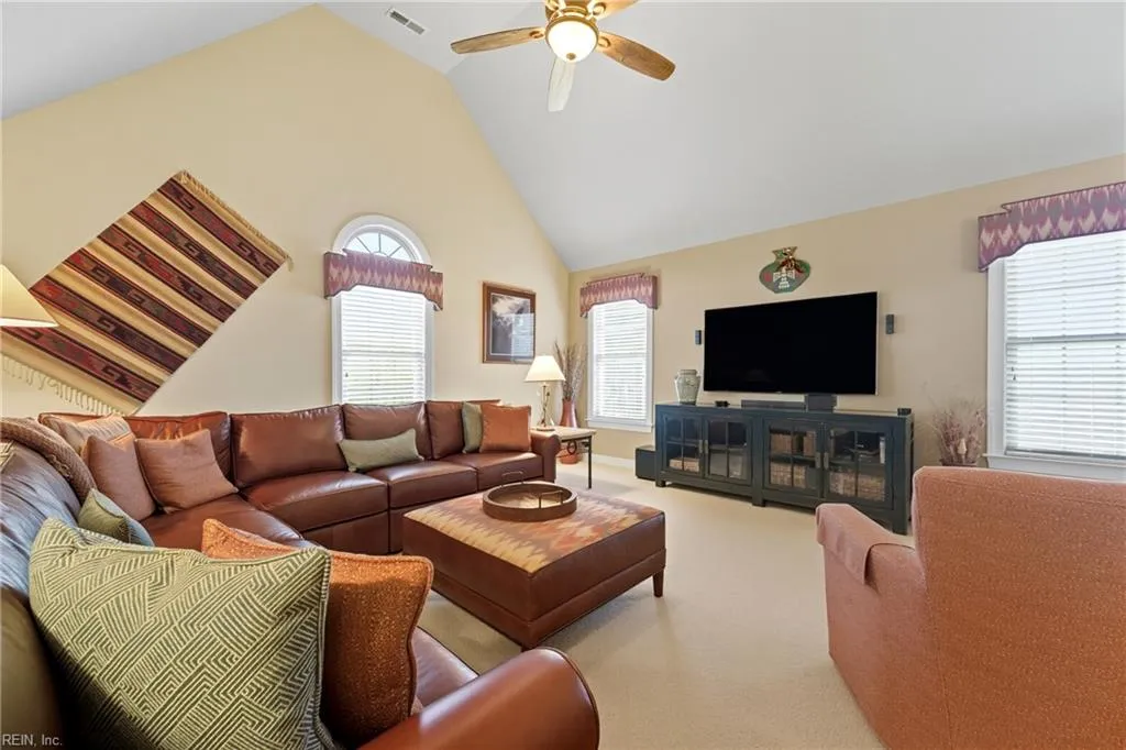 Smithfield, Virginia 23430, United States, 5 Bedrooms Bedrooms, ,4 BathroomsBathrooms,Residential,Active,216613