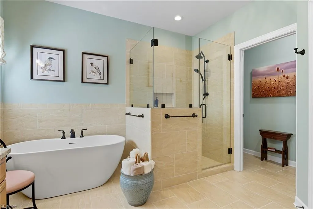 Smithfield, Virginia 23430, United States, 5 Bedrooms Bedrooms, ,4 BathroomsBathrooms,Residential,Active,216613