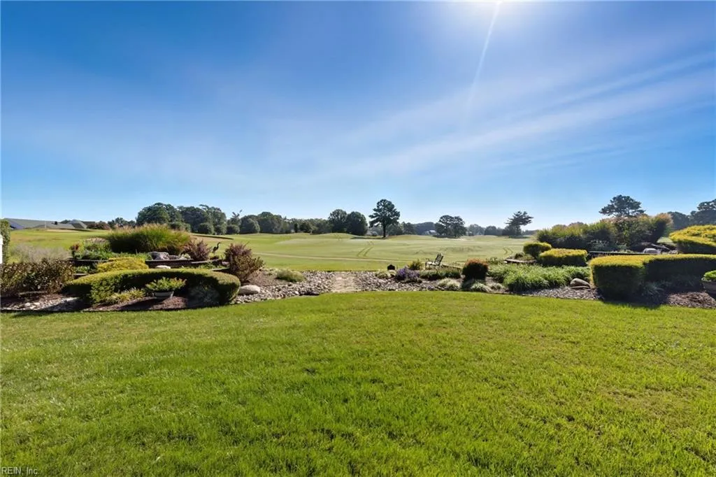 Smithfield, Virginia 23430, United States, 5 Bedrooms Bedrooms, ,4 BathroomsBathrooms,Residential,Active,216613