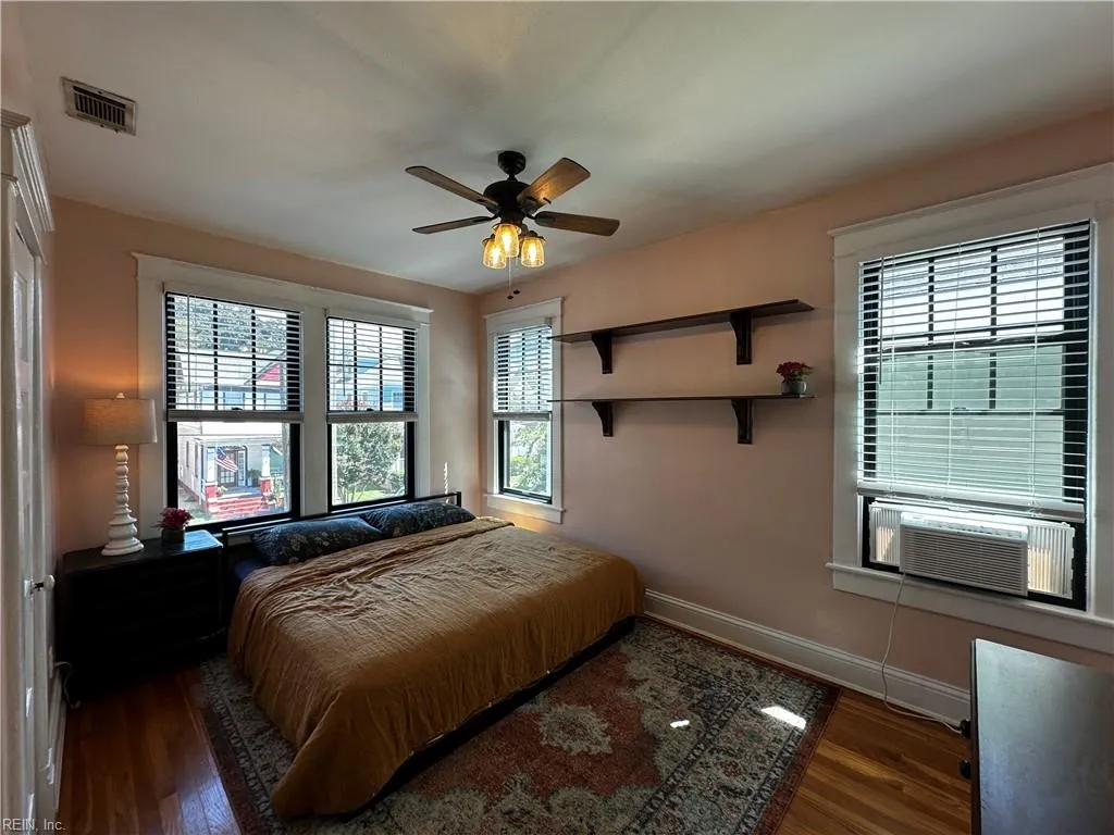 Portsmouth, Virginia 23704, United States, 3 Bedrooms Bedrooms, ,2 BathroomsBathrooms,Residential,Active,214930