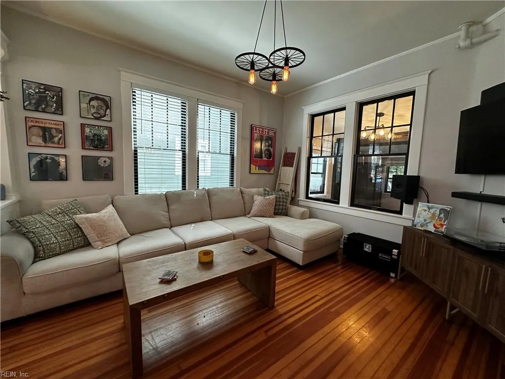 Portsmouth, Virginia 23704, United States, 3 Bedrooms Bedrooms, ,2 BathroomsBathrooms,Residential,Active,214930