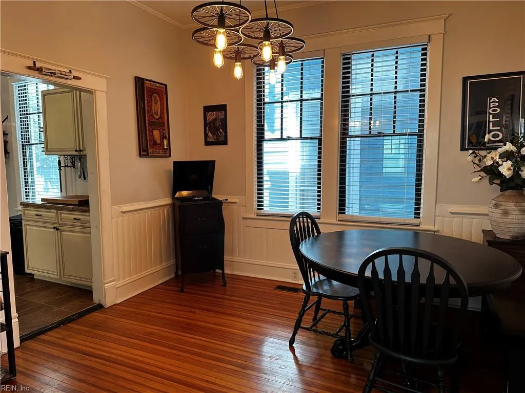 Portsmouth, Virginia 23704, United States, 3 Bedrooms Bedrooms, ,2 BathroomsBathrooms,Residential,Active,214930