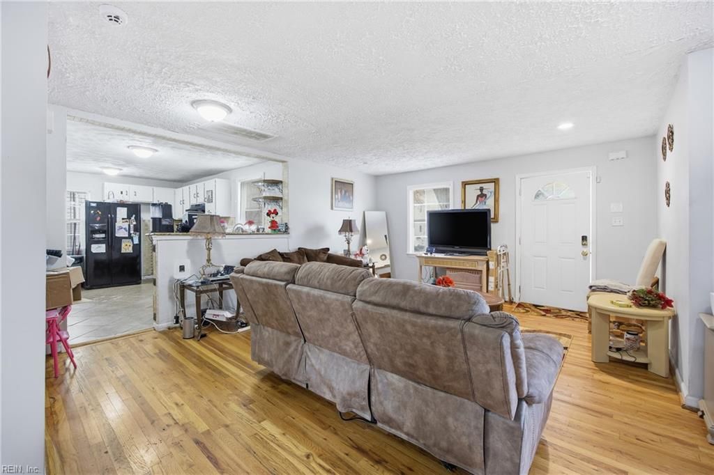 Photo of 3107 Dartmouth Street, Portsmouth, VA 23707 (MLS # 10625500)