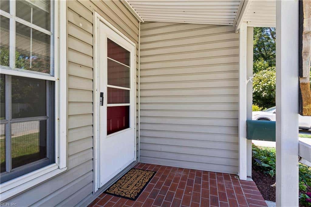 Photo of 20 Magnolia Place, Hampton, VA 23669 (MLS # 10648762)