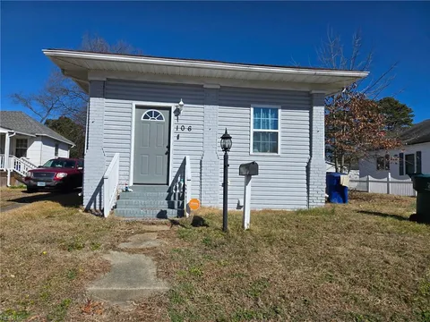 106 Maple Avenue, Newport News, VA 23607 - #: 10571949