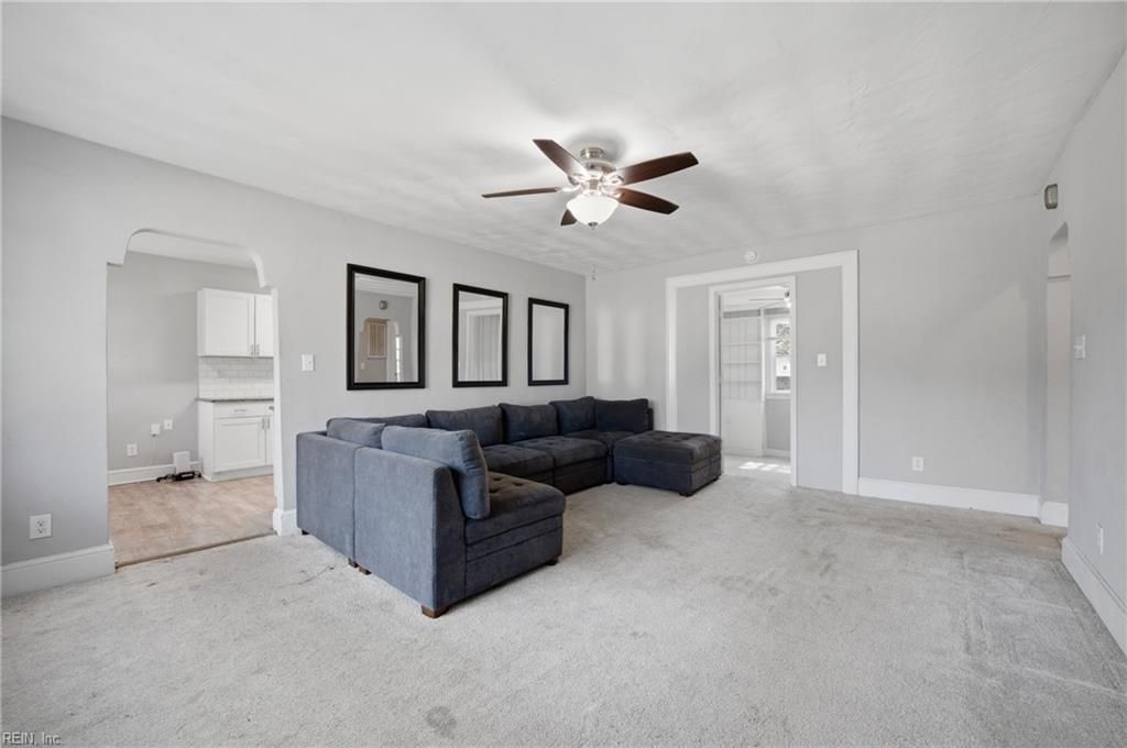 Photo of 1912 Deep Creek Boulevard, Portsmouth, VA 23704 (MLS # 10623389)