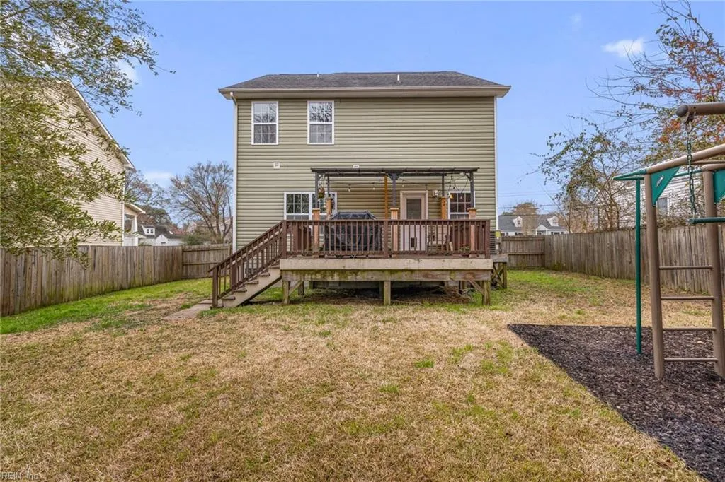 Norfolk, Virginia 23513, United States, 3 Bedrooms Bedrooms, ,3 BathroomsBathrooms,Residential,Pending,89131