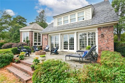 Photo of 7611 Argyle Avenue, Norfolk, VA 23505 (MLS # 10617045)