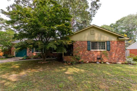 Photo of 5 Barbour Drive, Newport News, VA 23606 (MLS # 10644694)