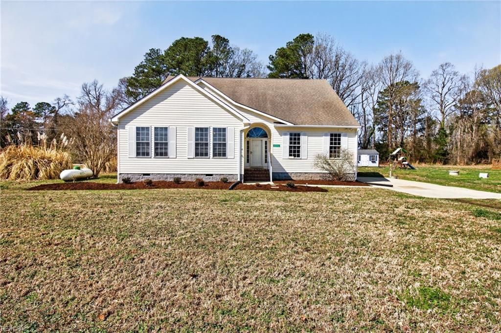 Photo of 10142 Bolling Boulevard, Carrollton, VA 23314 (MLS # 10625325)