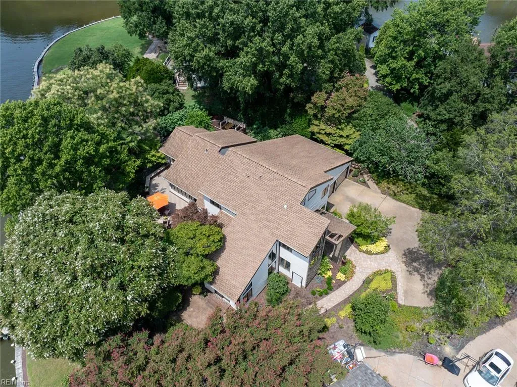 Hampton, Virginia 23669, United States, 5 Bedrooms Bedrooms, ,3 BathroomsBathrooms,Residential,Active,180951