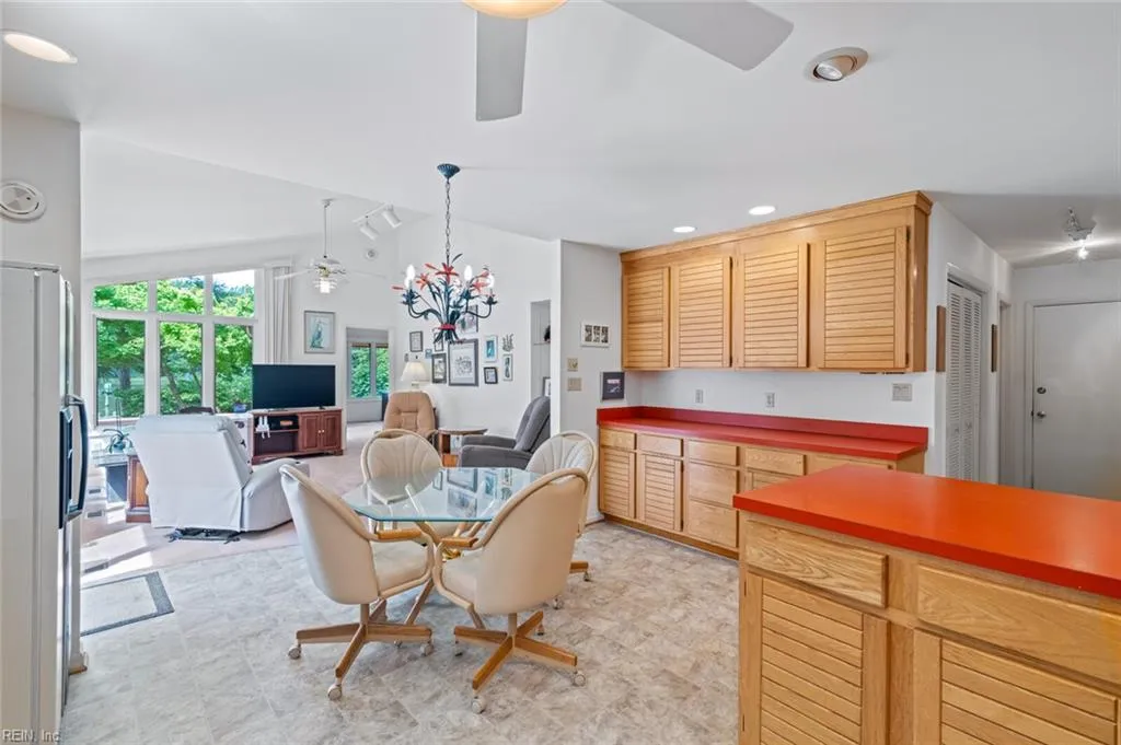 Hampton, Virginia 23669, United States, 5 Bedrooms Bedrooms, ,3 BathroomsBathrooms,Residential,Active,180951