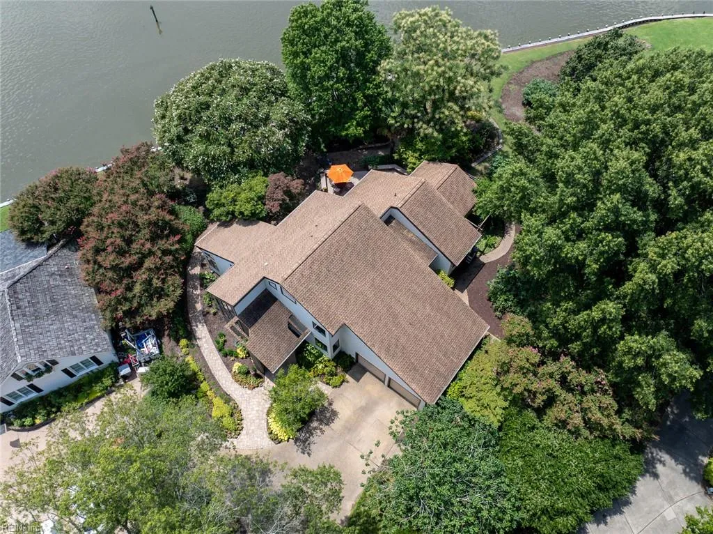 Hampton, Virginia 23669, United States, 5 Bedrooms Bedrooms, ,3 BathroomsBathrooms,Residential,Active,180951