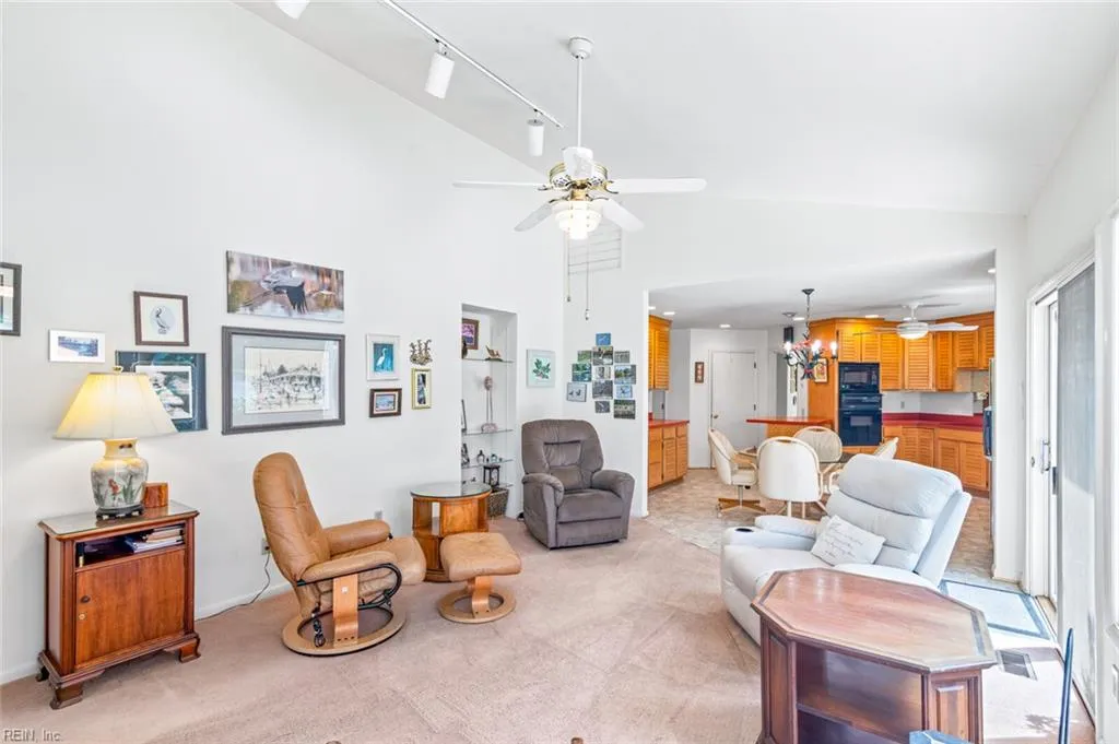 Hampton, Virginia 23669, United States, 5 Bedrooms Bedrooms, ,3 BathroomsBathrooms,Residential,Active,180951