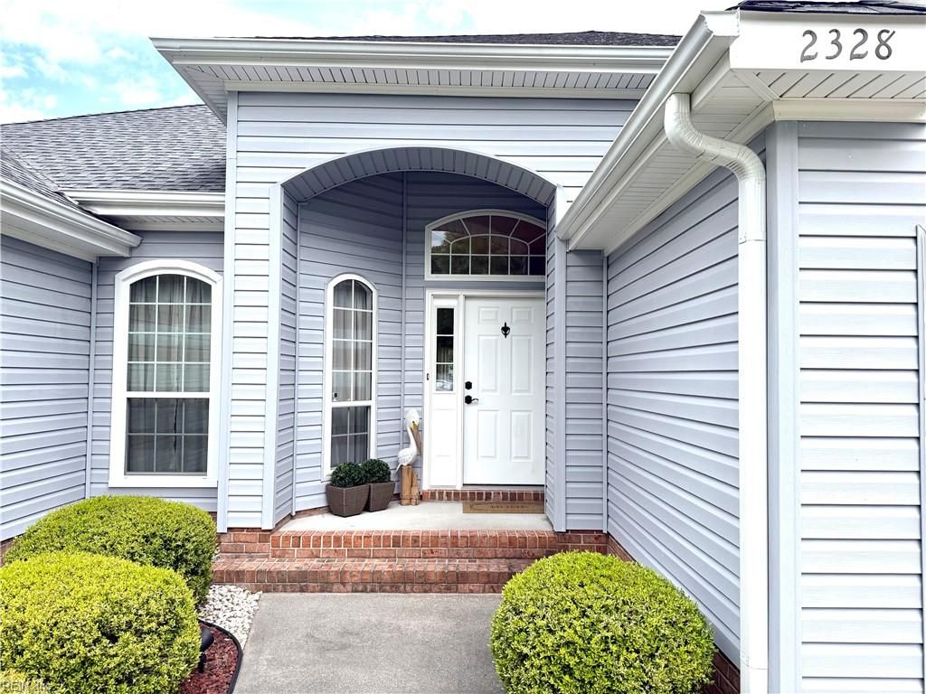 Photo of 2328 Edmenton Drive, Virginia Beach, VA 23456 (MLS # 10630915)