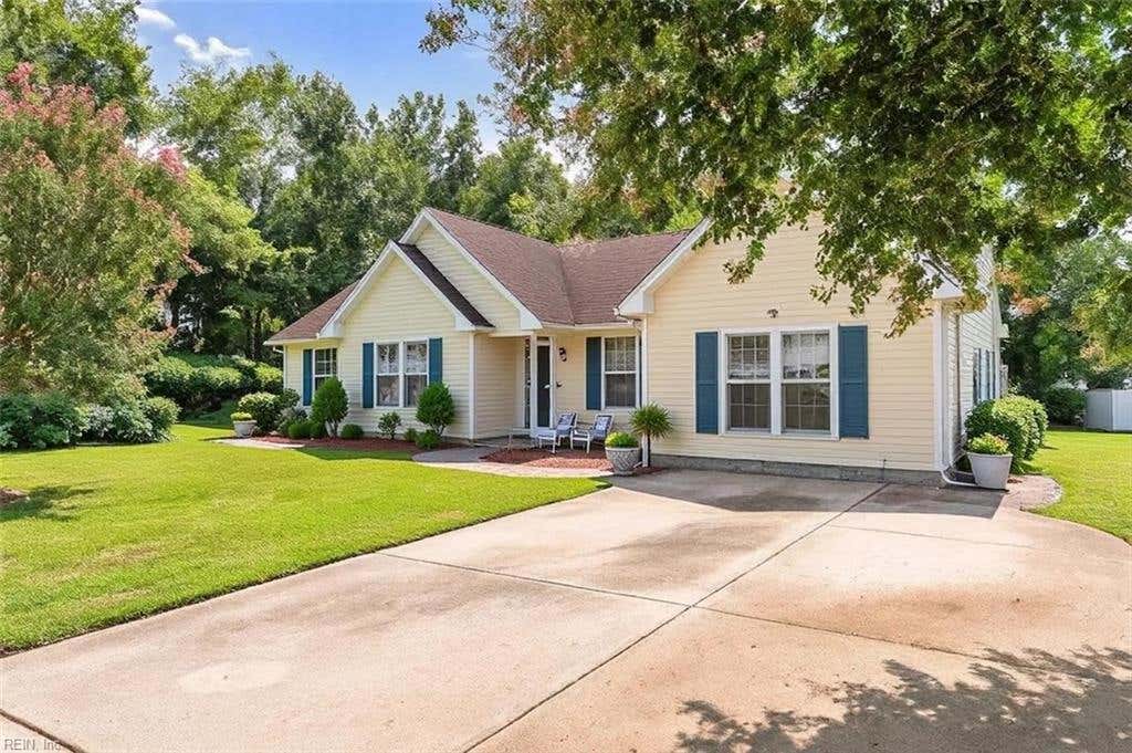 Photo of 211 Equinox Landing, Suffolk, VA 23434 (MLS # 10646560)