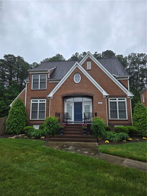 383 Emily Dickinson S Newport News VA 23606