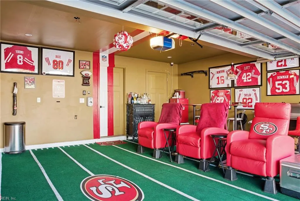 Chesapeake, Virginia 23323, United States, 3 Bedrooms Bedrooms, ,3 BathroomsBathrooms,Residential,Active,238670