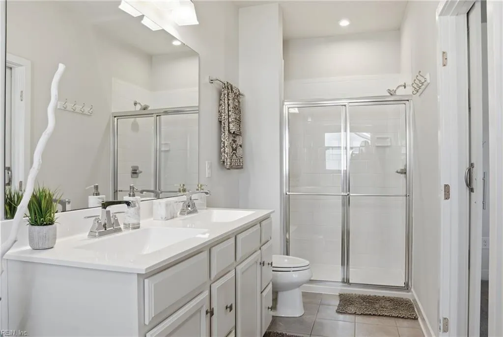 Chesapeake, Virginia 23323, United States, 3 Bedrooms Bedrooms, ,3 BathroomsBathrooms,Residential,Active,238670