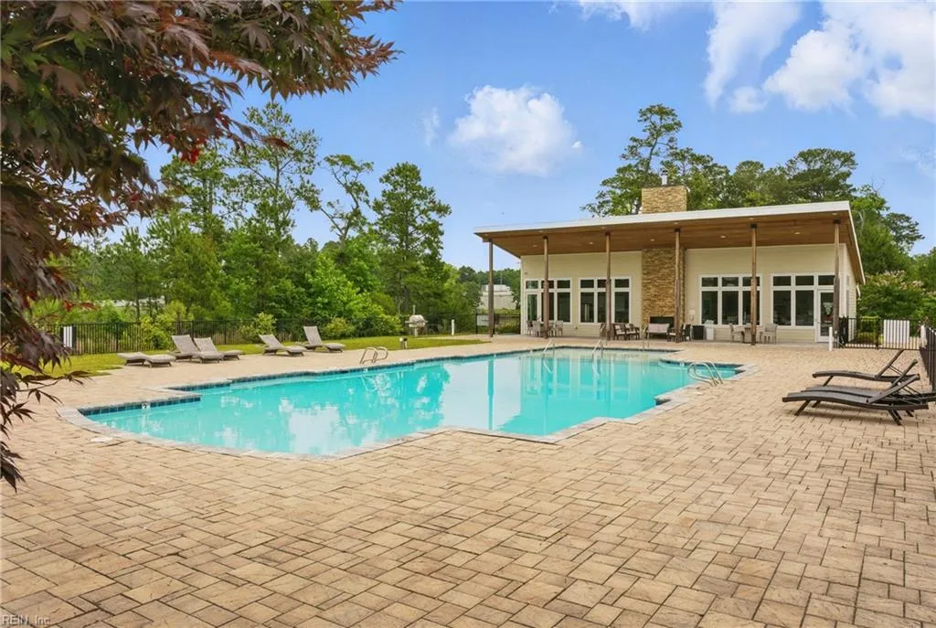 Chesapeake, Virginia 23323, United States, 3 Bedrooms Bedrooms, ,3 BathroomsBathrooms,Residential,Active,238670