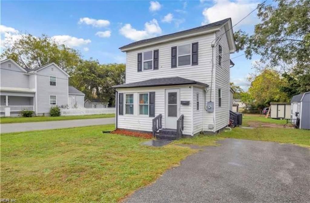 Photo of 108 N 6th Street, Suffolk, VA 23434 (MLS # 10626412)