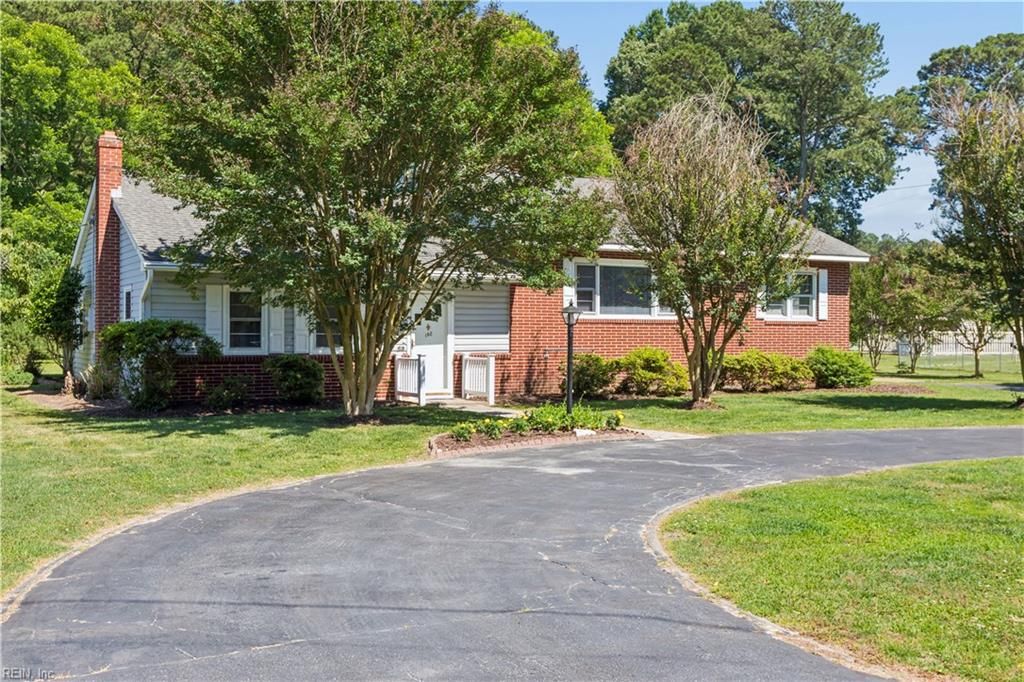Photo of 192 Emmaus Road, Poquoson, VA 23662 (MLS # 10638747)