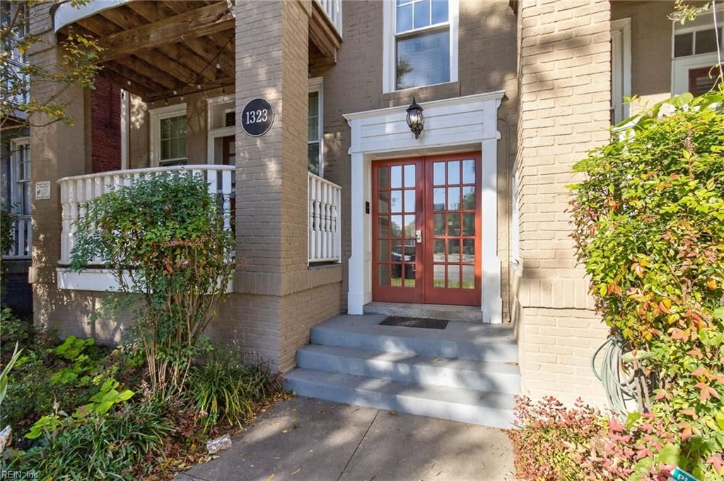 Photo of 1323 Colonial Avenue #4, Norfolk, VA 23517 (MLS # 10607408)