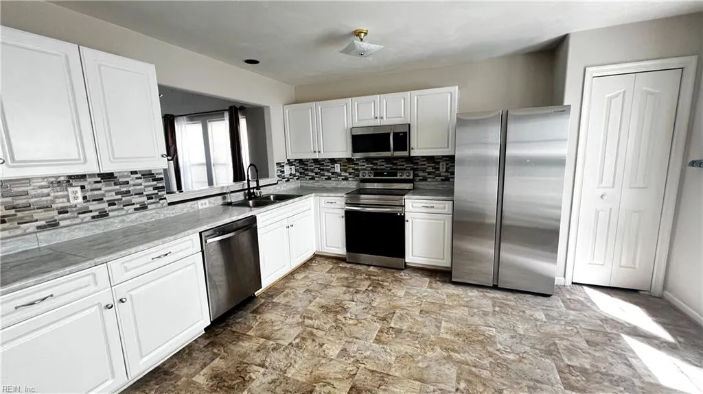 Suffolk, Virginia 23435, United States, 3 Bedrooms Bedrooms, ,3 BathroomsBathrooms,Residential,Active,153902