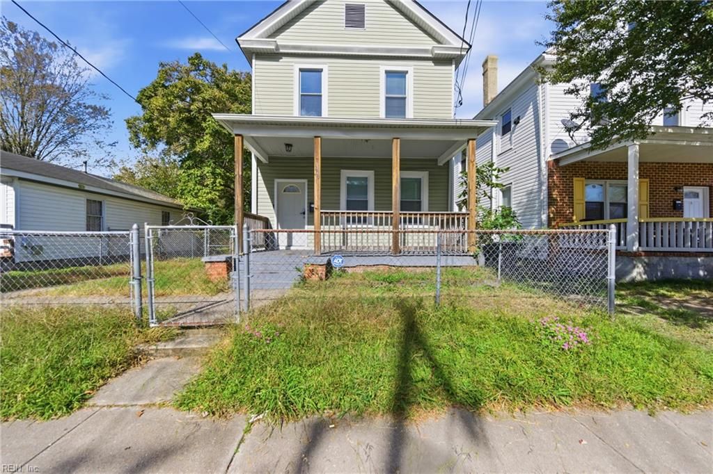 Photo of 256 Lee Street, Hampton, VA 23669 (MLS # 10607780)