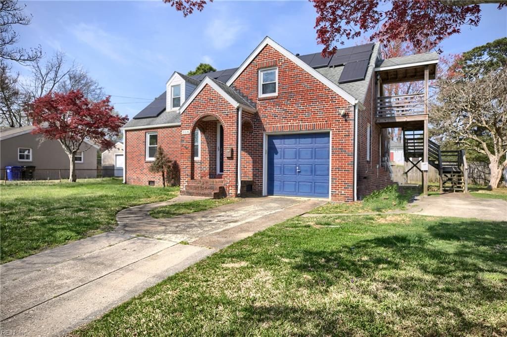 Photo of 804 City Park Avenue #B, Portsmouth, VA 23701 (MLS # 10627339)