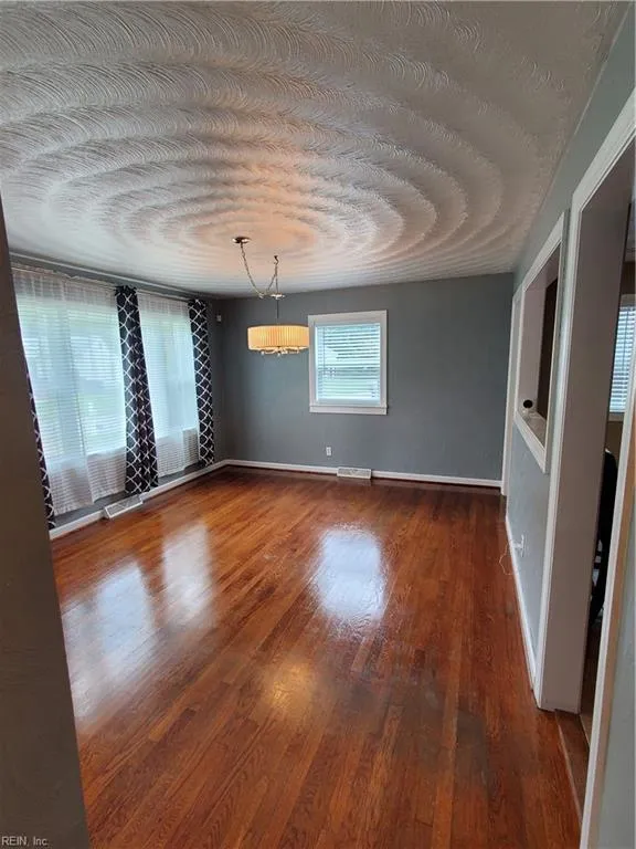 Portsmouth, Virginia 23701, United States, 3 Bedrooms Bedrooms, ,2 BathroomsBathrooms,Residential,Active,118819