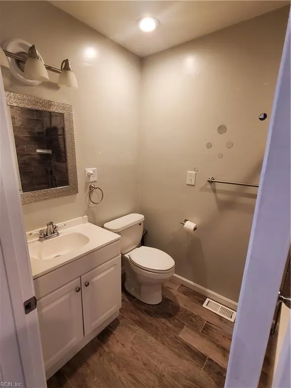 Portsmouth, Virginia 23701, United States, 3 Bedrooms Bedrooms, ,2 BathroomsBathrooms,Residential,Active,118819