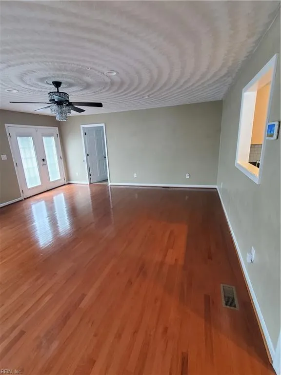 Portsmouth, Virginia 23701, United States, 3 Bedrooms Bedrooms, ,2 BathroomsBathrooms,Residential,Active,118819