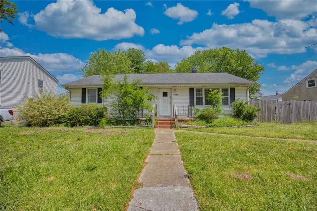 Photo of 2320 Palmyra Street, Norfolk, VA 23513 (MLS # 10633957)