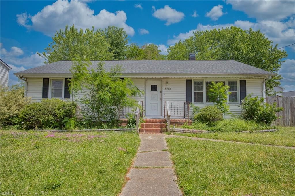 Photo of 2320 Palmyra Street, Norfolk, VA 23513 (MLS # 10633957)