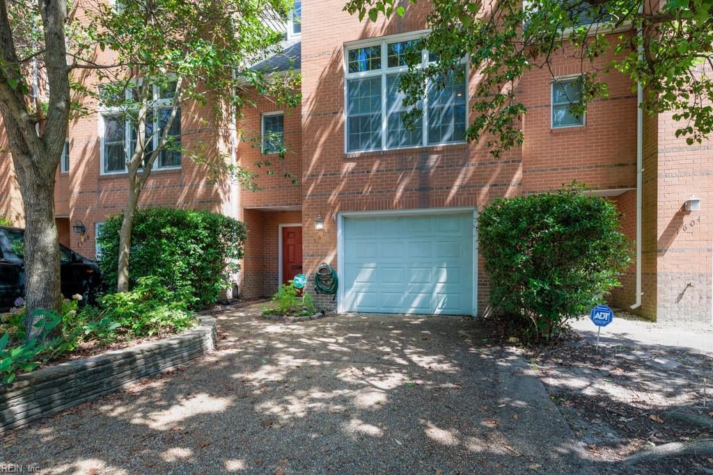 Photo of 1606 Pasadena Court, Norfolk, VA 23505 (MLS # 10657115)