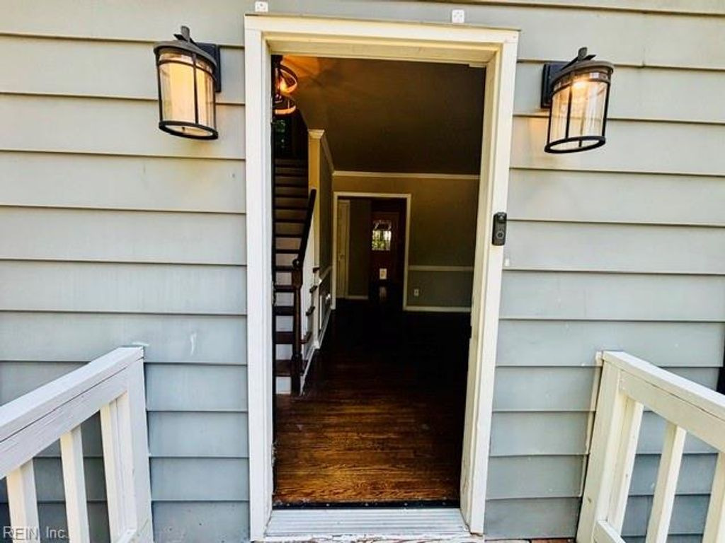 Photo of 866 Lucas Creek Road, Newport News, VA 23608 (MLS # 10641769)