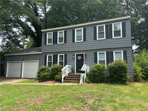 Photo of 866 Lucas Creek Road, Newport News, VA 23608 (MLS # 10641769)