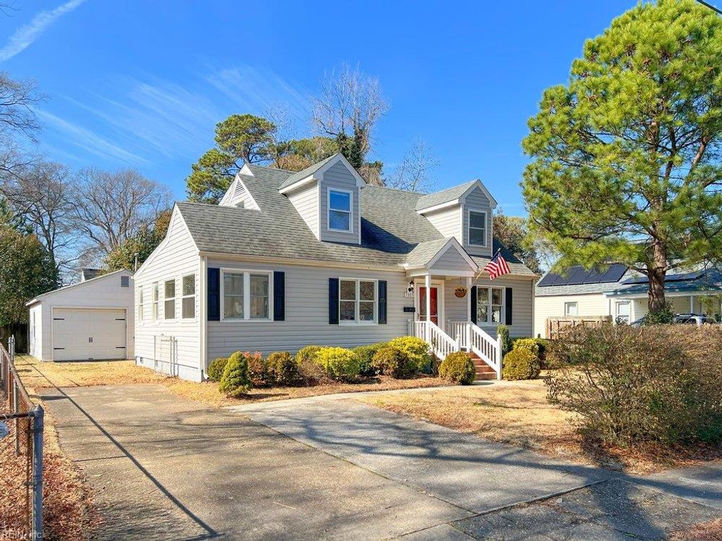Photo of 7803 Ruthven Road, Norfolk, VA 23505 (MLS # 10620617)