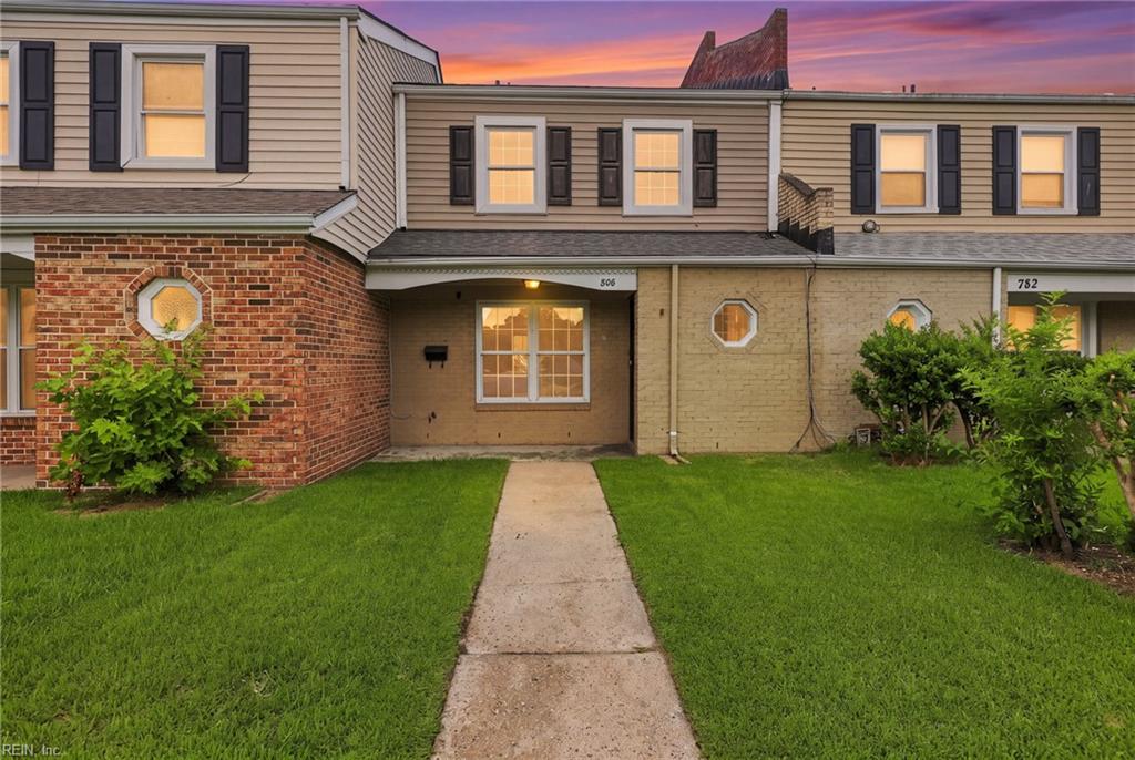 Photo of 800 Lake Edward Drive, Virginia Beach, VA 23462 (MLS # 10649699)