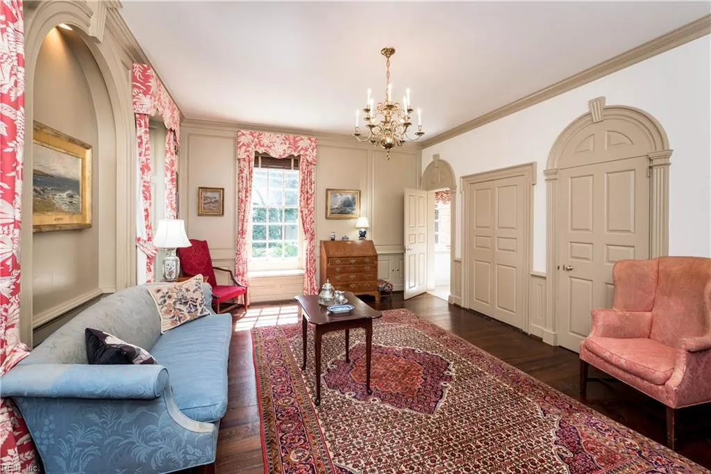 Virginia Beach, Virginia 23451, United States, 5 Bedrooms Bedrooms, ,7 BathroomsBathrooms,Residential,Active,197449