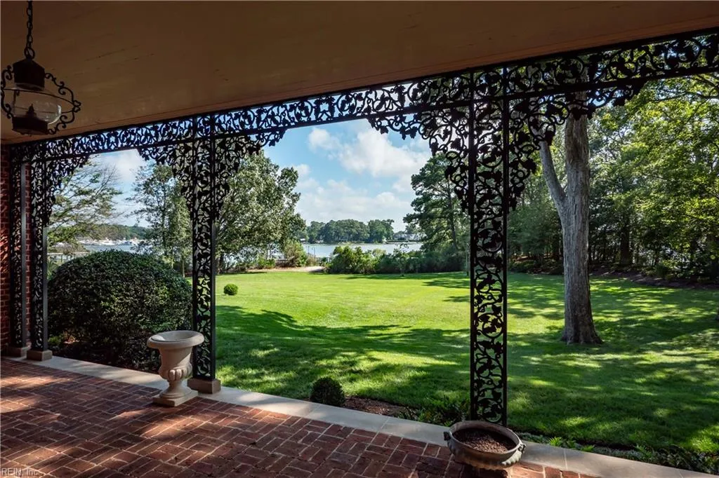 Virginia Beach, Virginia 23451, United States, 5 Bedrooms Bedrooms, ,7 BathroomsBathrooms,Residential,Active,197449