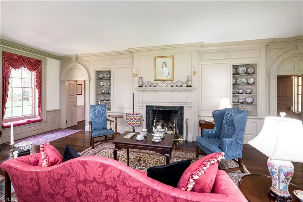 Virginia Beach, Virginia 23451, United States, 5 Bedrooms Bedrooms, ,7 BathroomsBathrooms,Residential,Active,197449