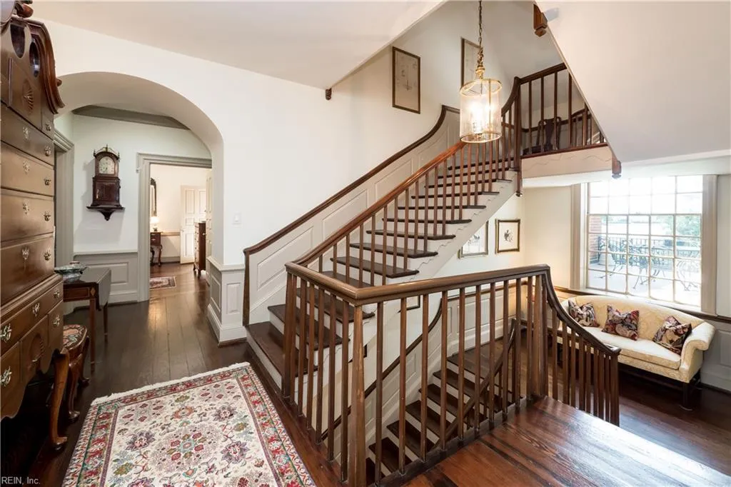 Virginia Beach, Virginia 23451, United States, 5 Bedrooms Bedrooms, ,7 BathroomsBathrooms,Residential,Active,197449